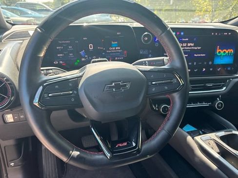 Used 2024 Chevrolet Equinox EV RS FWD image 10