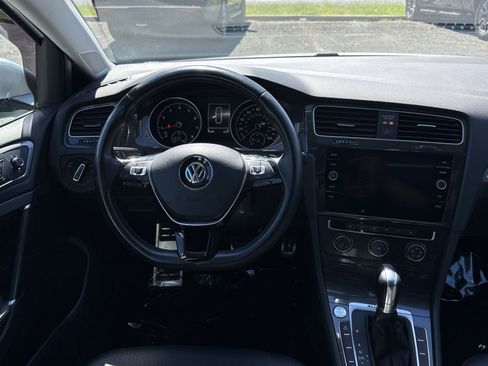 Used 2019 Volkswagen Golf Alltrack SE AWD/4WD image 16