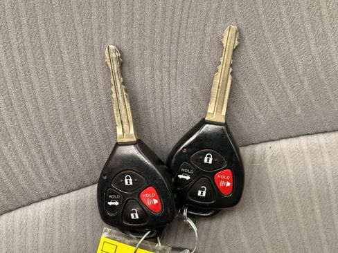 Used 2012 Toyota Corolla LE FWD image 20