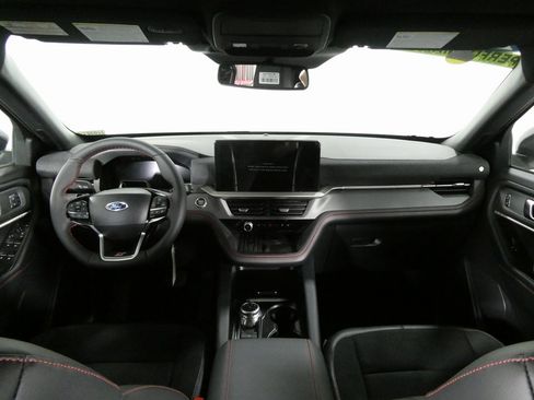 New 2025 Ford Explorer ST image 30