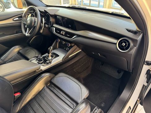 Used 2019 Alfa Romeo Stelvio Ti Sport w/ Quick Order Package 22S Sport image 17