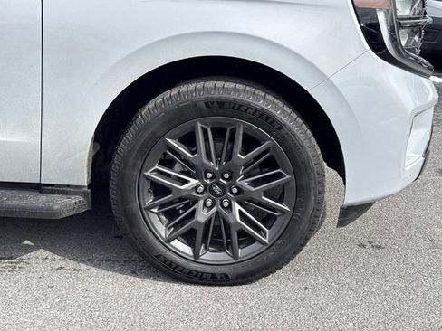 New 2026 Ford Expedition Platinum w/ Stealth Appearance Package image 8