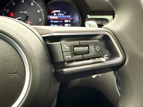 Used 2026 Porsche Macan AWD/4WD image 15