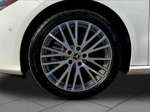 Used 2025 Mercedes-Benz CLA 250 image 11