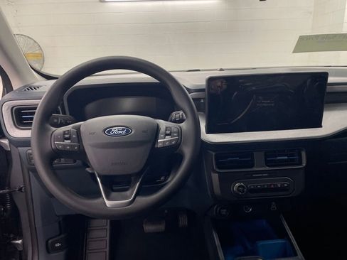 New 2025 Ford Maverick XLT image 8