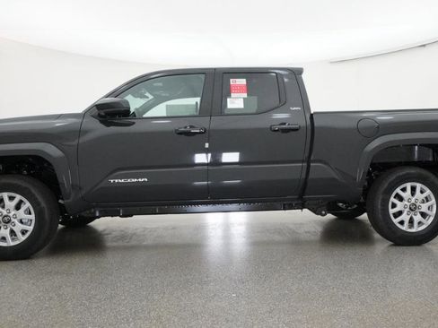 New 2026 Toyota Tacoma SR5 RWD image 11