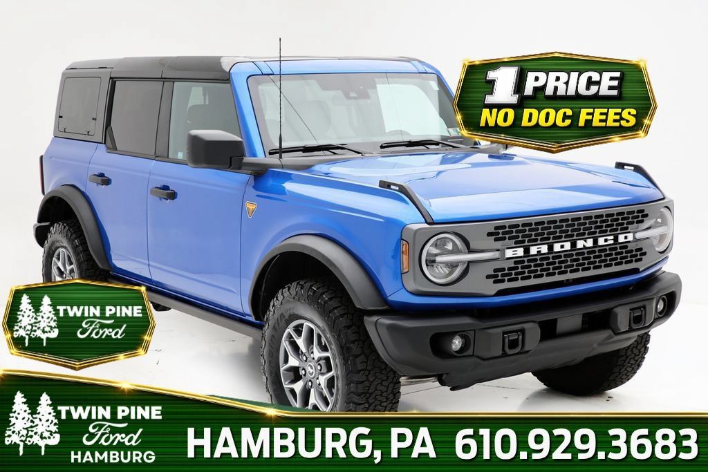 Used 2025 Ford Bronco Badlands AWD/4WD image 1