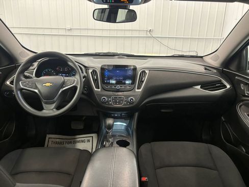 Used 2022 Chevrolet Malibu LT FWD image 36