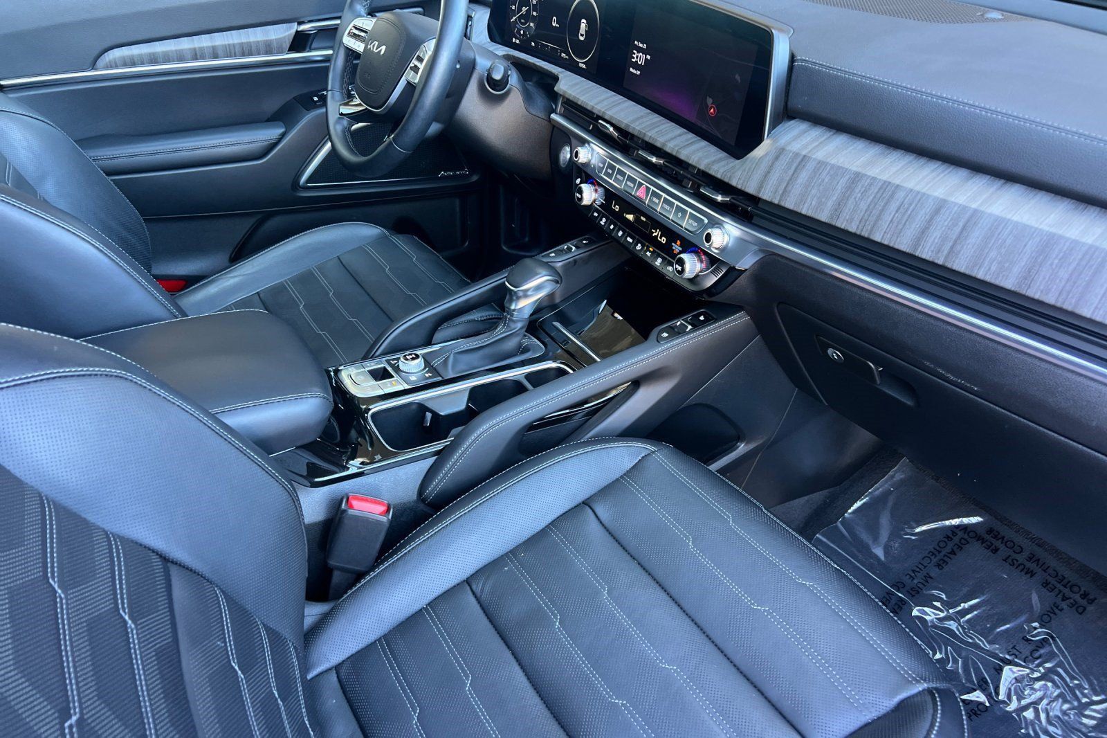 Used 2024 Kia Telluride SX Prestige w/ Towing Package AWD/4WD image 35