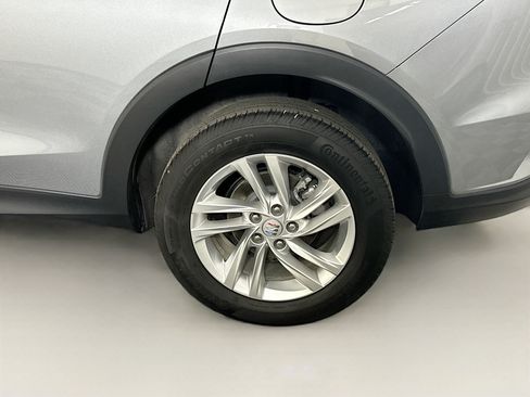 Used 2024 Buick Envista Preferred w/ Convenience I Package FWD image 11