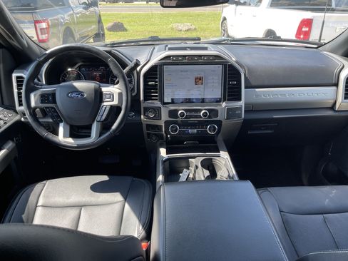 Used 2022 Ford F250 Lariat w/ Lariat Ultimate Package AWD/4WD image 14