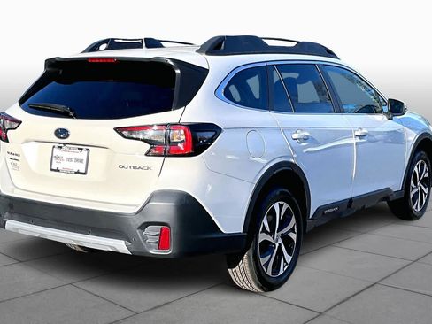 Used 2022 Subaru Outback Limited image 11