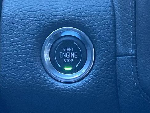 Used 2023 GMC Yukon Denali w/ Max Trailering Package image 13