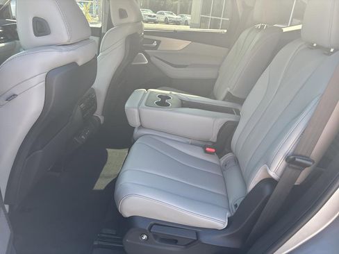 Certified 2025 Acura MDX FWD w/ Technology Package image 21