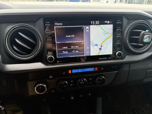 Used 2020 Toyota Tacoma TRD Off-Road w/ TRD Premium Off Road Package image 20