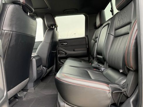 Used 2023 Nissan Frontier PRO-4X w/ Pro-4X Premium Package image 12