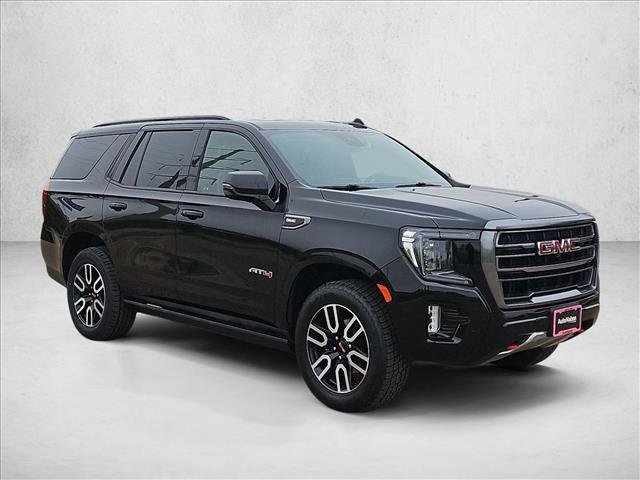 Used 2023 GMC Yukon AT4 w/ Technology Package AWD/4WD image 3