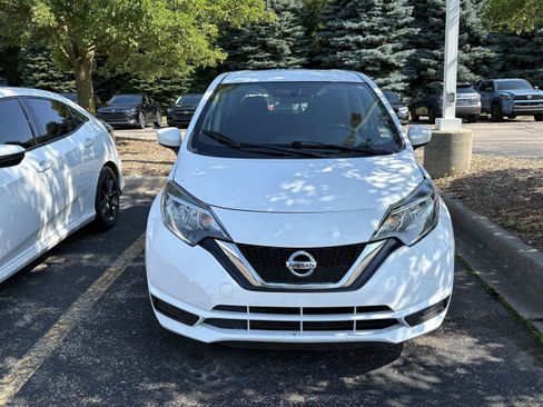 Used 2019 Nissan Versa Note SV FWD image 2