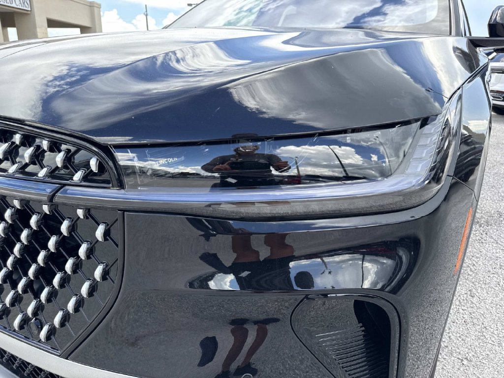 New 2026 Lincoln Nautilus Premier AWD/4WD image 9