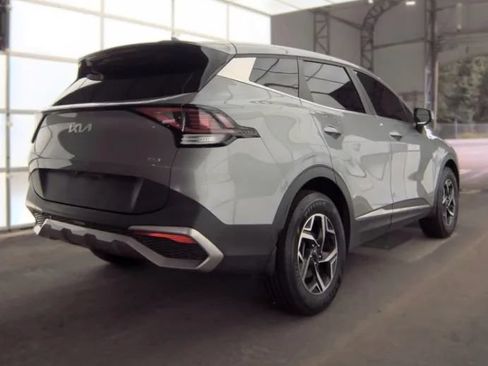 Used 2023 Kia Sportage LX AWD/4WD image 3