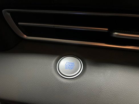 Used 2025 Hyundai Elantra Sport image 24