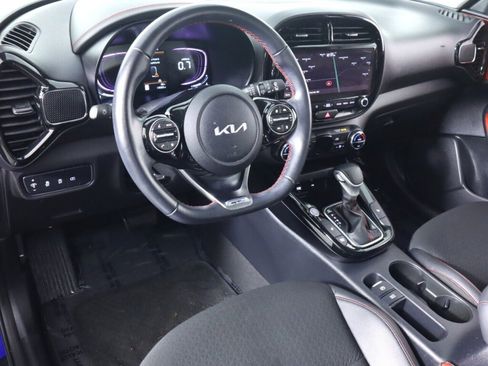Used 2023 Kia Soul GT-Line w/ GT-Line Technology Package image 9