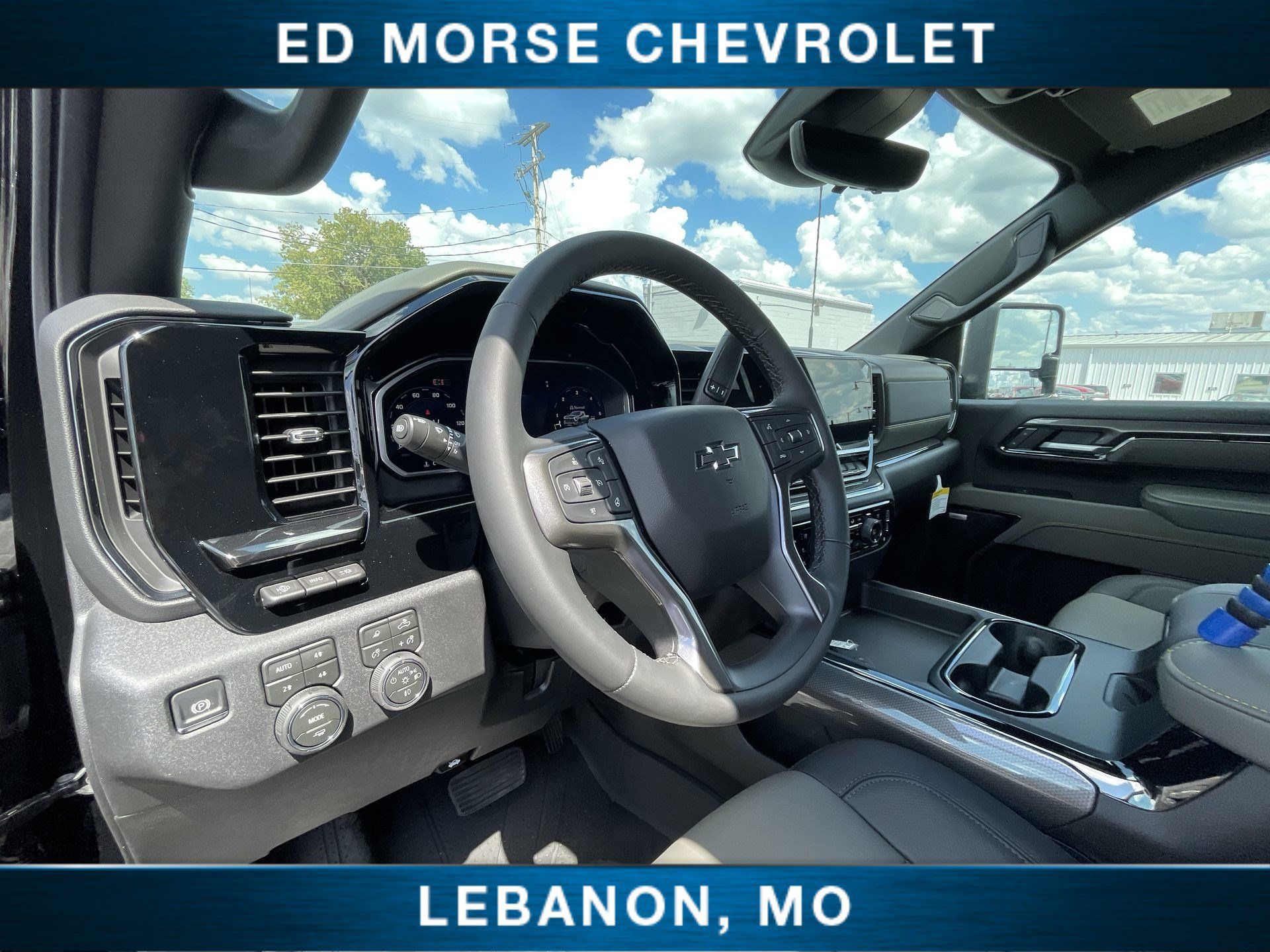 New 2026 Chevrolet Silverado 2500 ZR2 w/ LPO, Dark Essentials Package AWD/4WD image 10