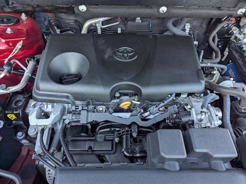 Used 2022 Toyota RAV4 XLE image 22
