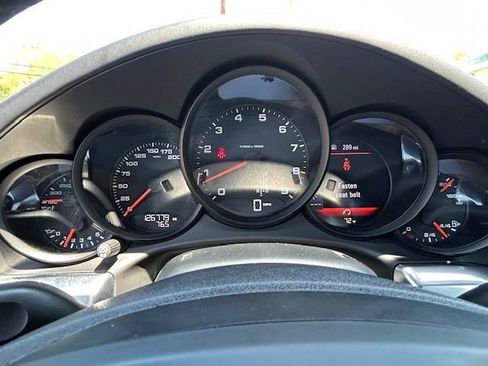 Used 2016 Porsche 911 Carrera 4 AWD/4WD image 13