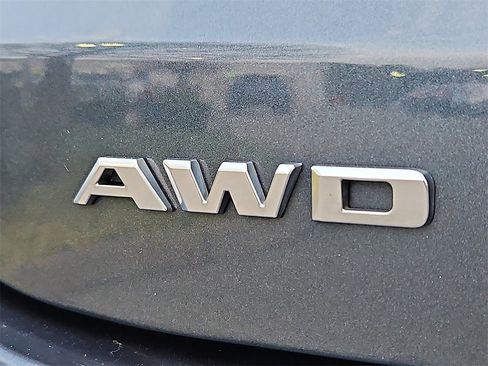 Used 2020 Cadillac XT6 Premium Luxury w/ LPO, Floor Liner Package image 33