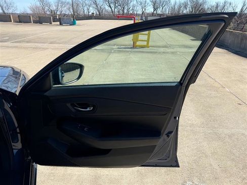 Used 2023 Honda Accord EX image 31