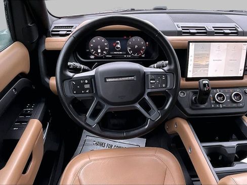 Used 2025 Land Rover Defender 110 X-Dynamic SE AWD/4WD image 5