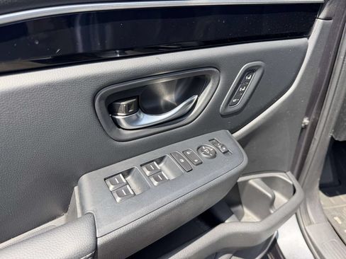 Used 2023 Honda Pilot Touring image 25