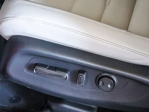 Used 2025 Honda CR-V EX-L image 23