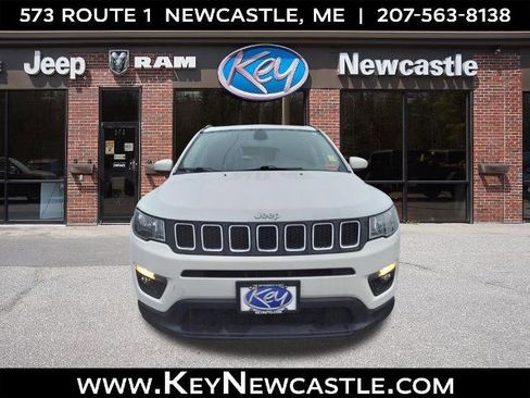 Used 2021 Jeep Compass Latitude image 3