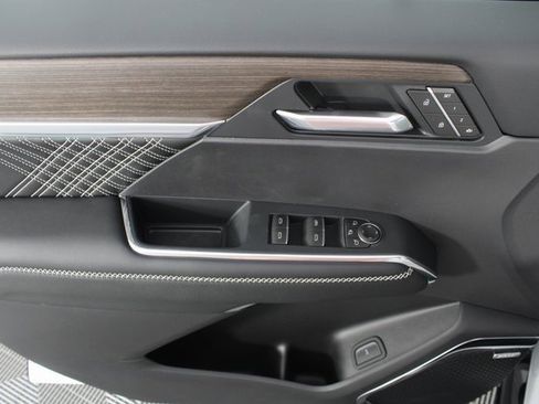 New 2026 GMC Acadia Denali w/ Super Cruise Package image 15