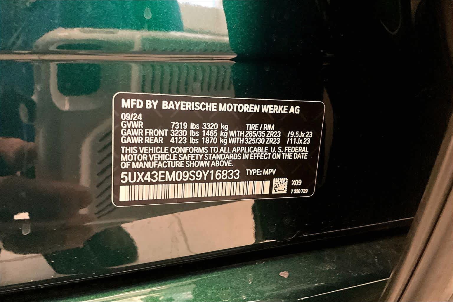 Used 2025 BMW ALPINA XB7 AWD/4WD image 31