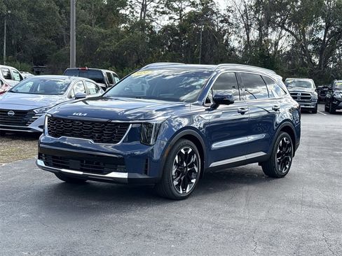 Used 2024 Kia Sorento SX image 17