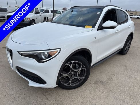 Used 2022 Alfa Romeo Stelvio Ti image 1