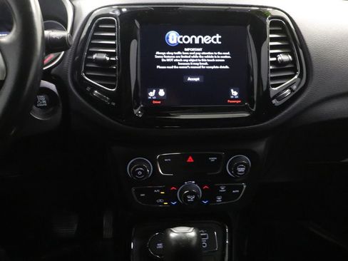 Certified 2020 Jeep Compass Limited image 21