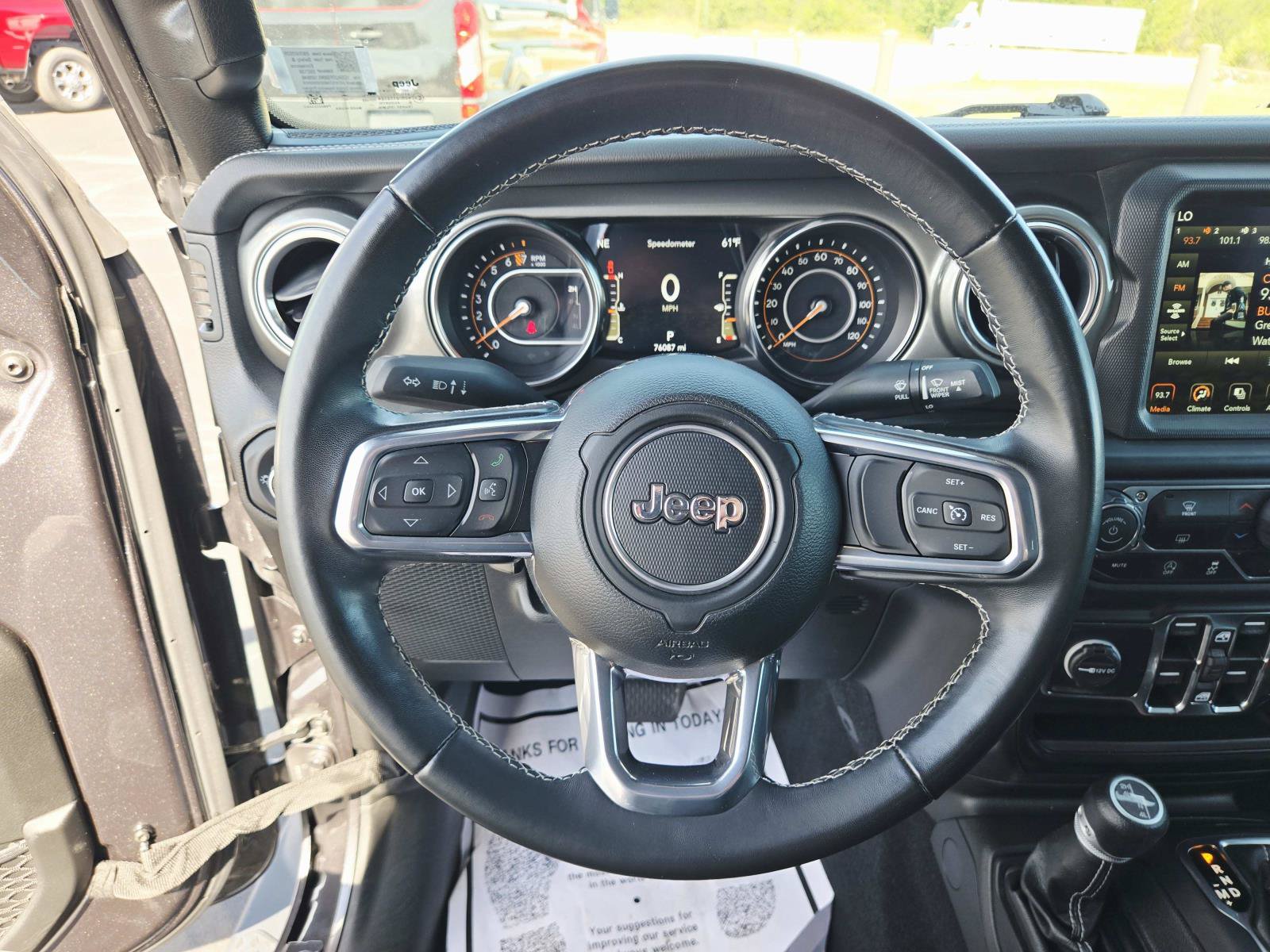 Used 2022 Jeep Gladiator Overland w/ Trailer Tow Package AWD/4WD image 26