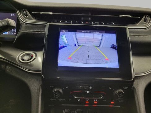Used 2021 Jeep Grand Cherokee L Laredo AWD/4WD image 46