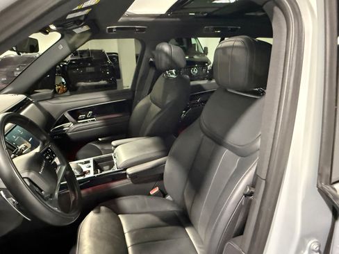Used 2023 Land Rover Range Rover SE AWD/4WD image 18