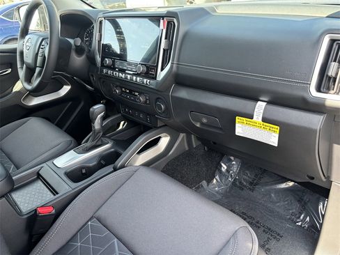New 2026 Nissan Frontier SV w/ SV Convenience Package image 10
