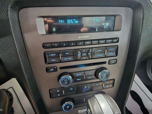 Used 2013 Ford Mustang GT Premium w/ Security Pkg image 27