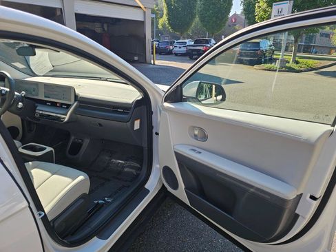 Used 2023 Hyundai Ioniq 5 SEL w/ Cargo Package AWD/4WD image 12