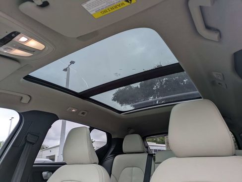Certified 2023 Volvo XC40 B5 Plus w/ Protection Package Premier AWD/4WD image 25