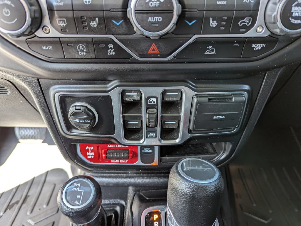 Used 2021 Jeep Gladiator Mojave w/ LED Lighting Group AWD/4WD image 25