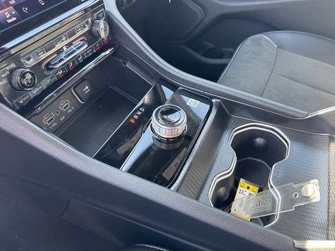 New 2025 Jeep Grand Cherokee L Altitude image 20