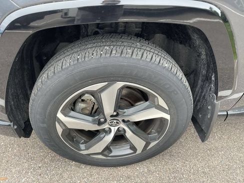 Used 2023 Toyota RAV4 SE w/ Weather & Moonroof Package AWD/4WD image 5